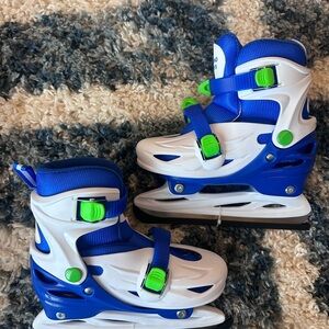 Kids Blue and Green Adjustable Ice Skates Sizes 10-13